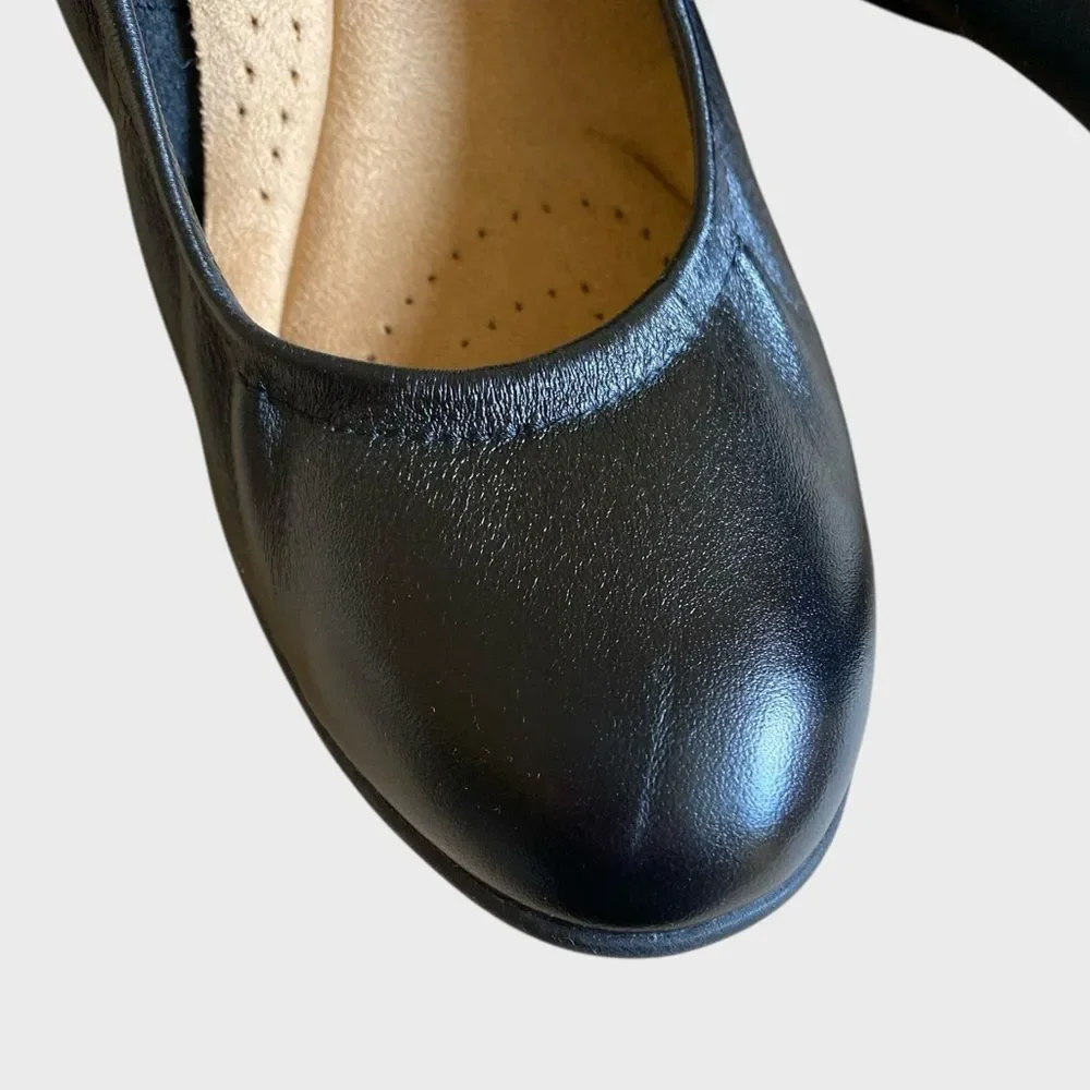 Clarks Neiley Pearl Women's Slip-On Pumps Heels Size 10 Black Leather Shoes